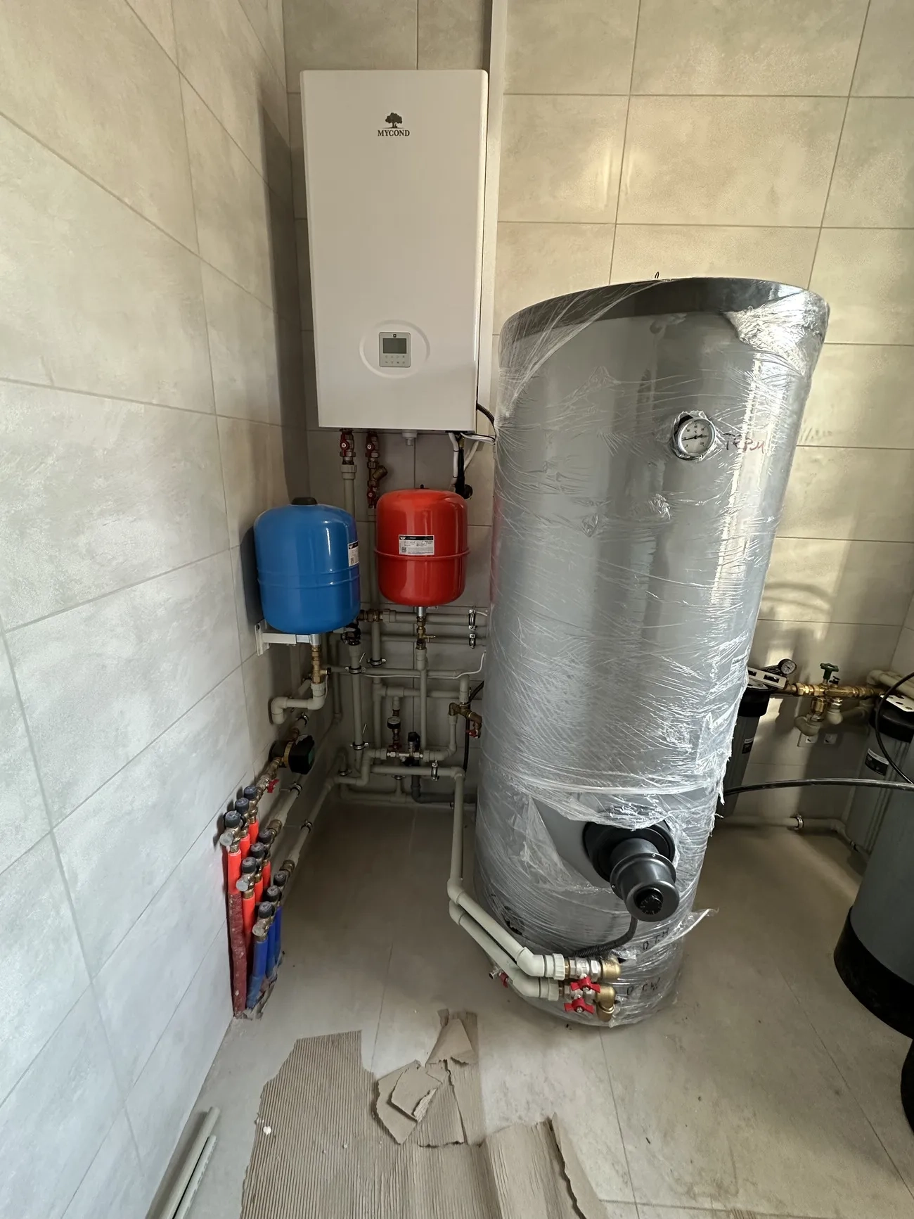 Detached villa with Mycond Split heat pumps BeeHeat MHS-U12BH